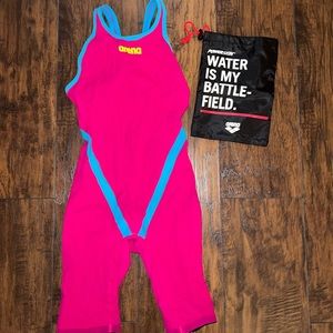 Arena Powerskin Carbon Flex XV Kneeskin US Size 26